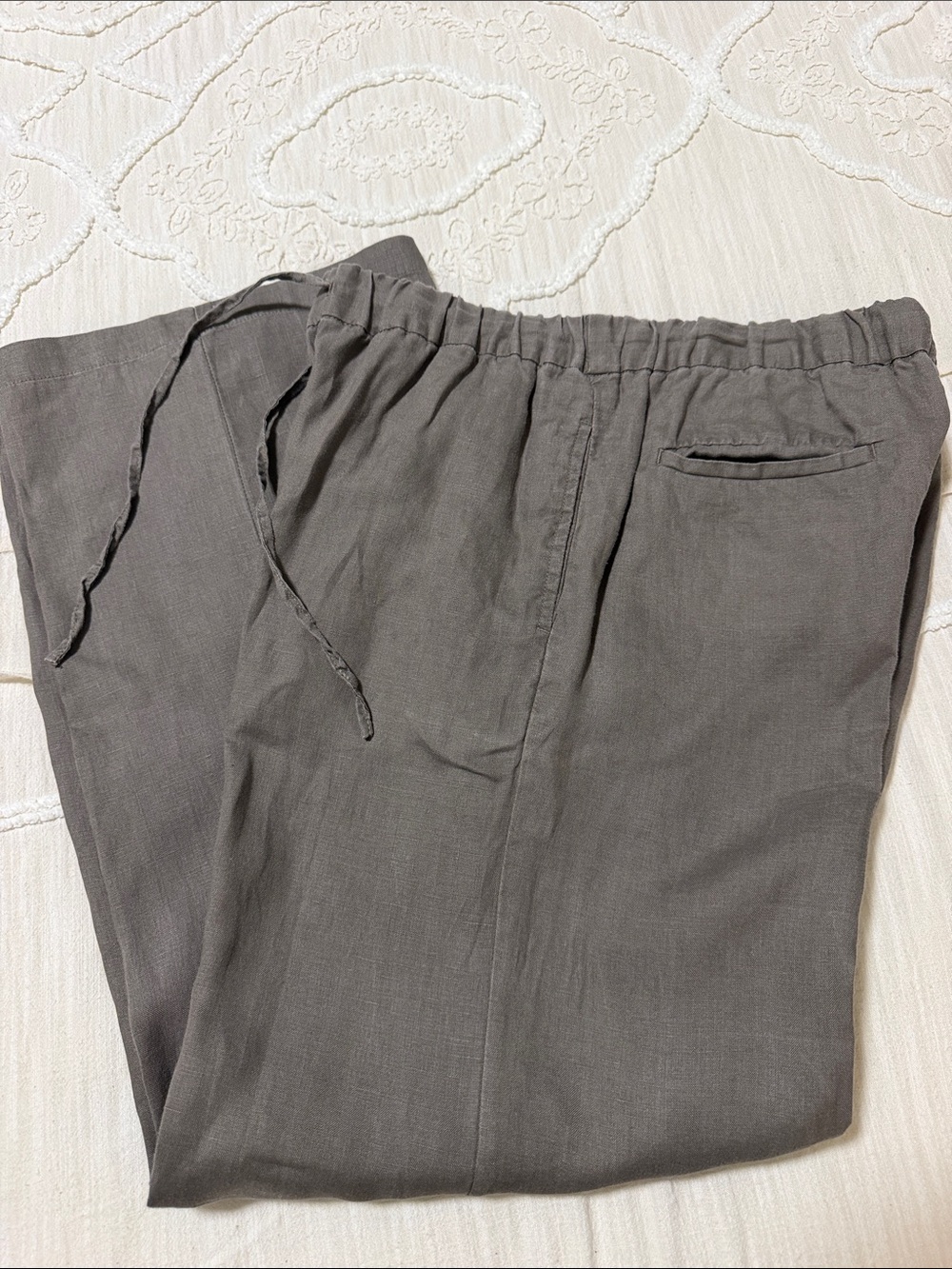 Women's Elastic-Waist Drawstring Trousers in Gray
